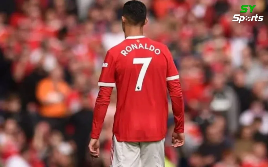 كريستيانو رونالدو: أسطورة لا تتكرر في عالم كرة القدم 6 Logopit 1739829671472